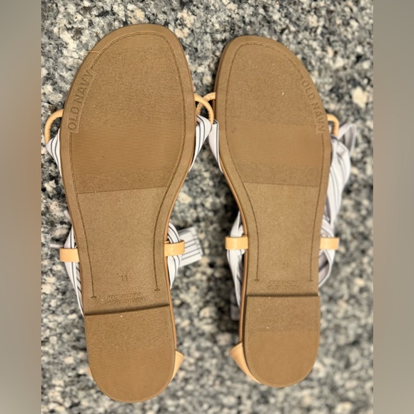 Old Navy Wrap-Tie Scarf Sandal, Size 11 - Picture 5 of 6